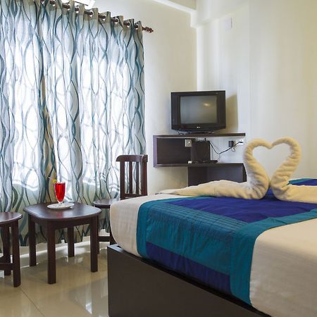 Hotel Sm Regency Kochi Bagian luar foto