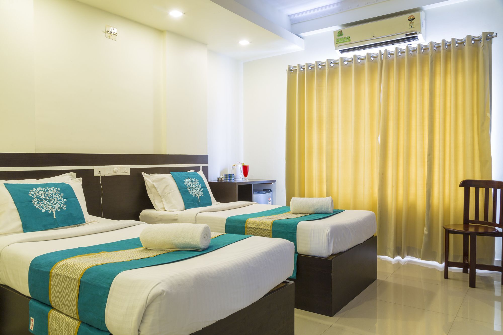 Hotel Sm Regency Kochi Bagian luar foto